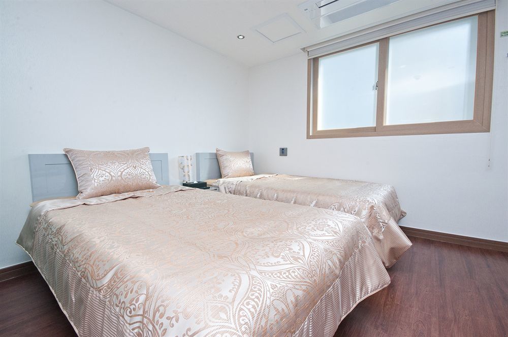 Residence Mumum Hotel Пусан Экстерьер фото